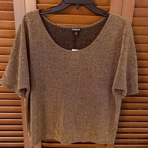 + NWT Express Metallic Gold W/faint black background Women's Blouse - M